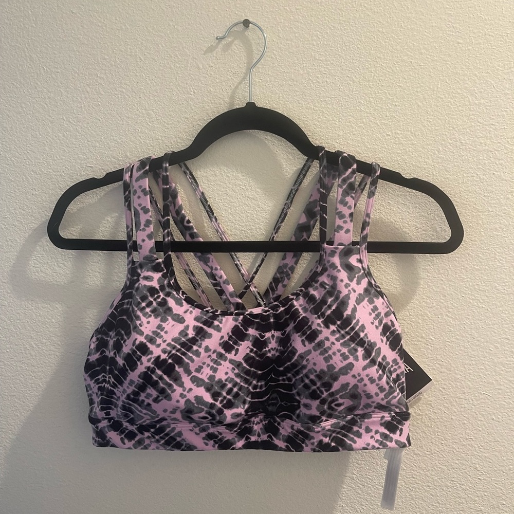NWT Victoria’s Secret pink and black sports bra